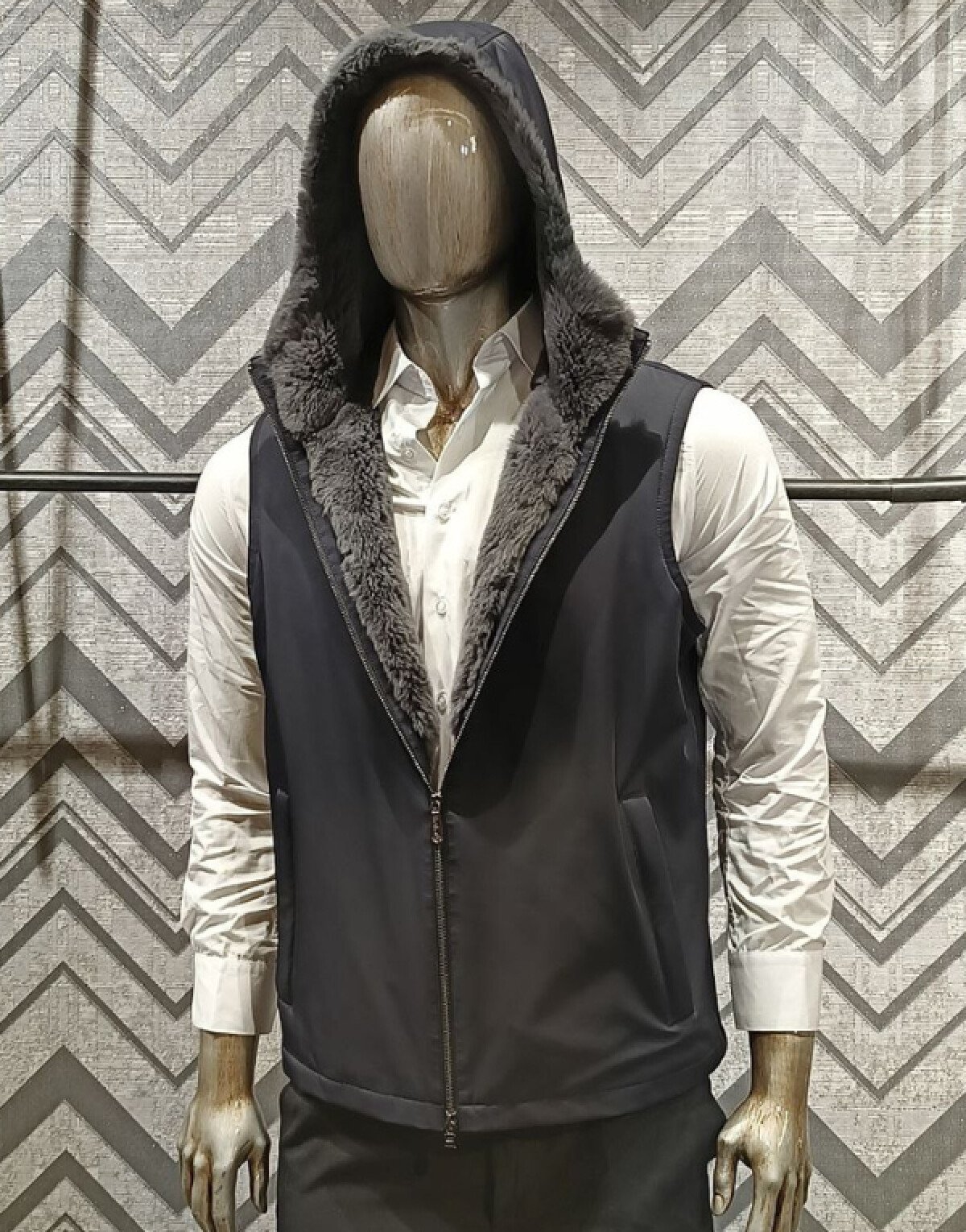 Rex Interior Vest